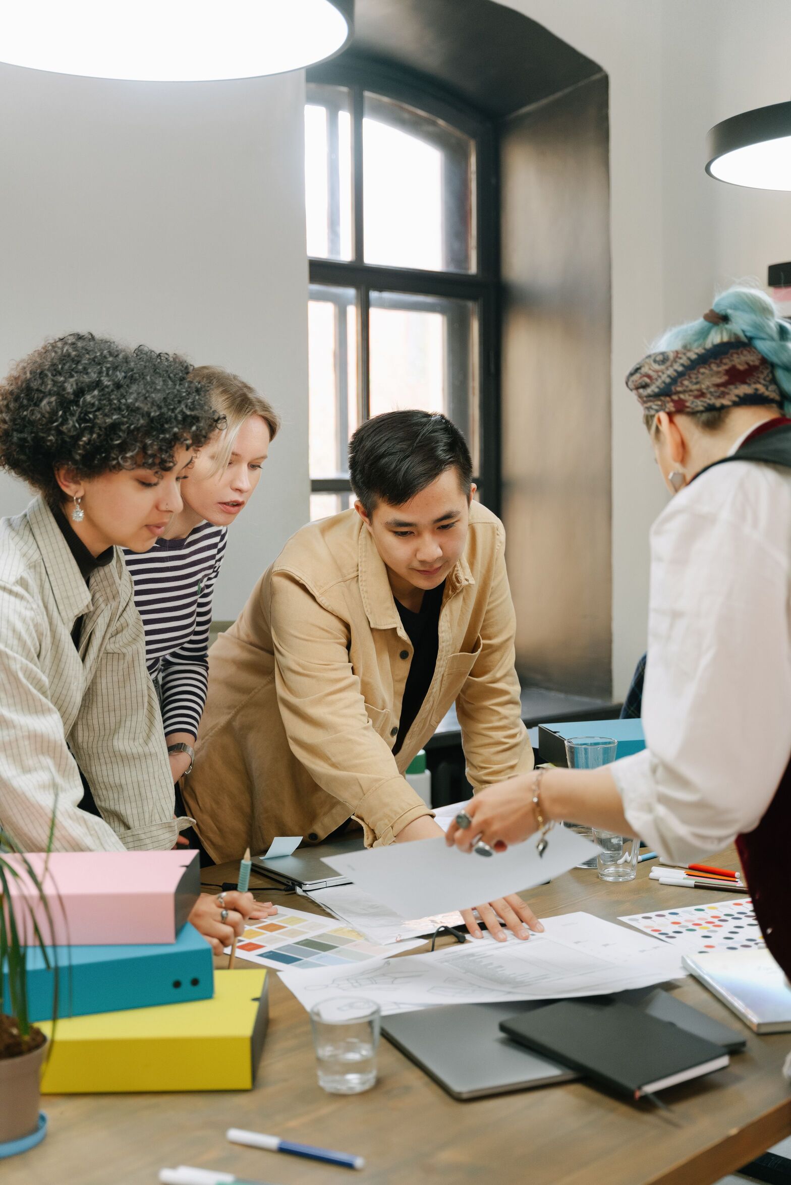 Participants at a GIDD study session